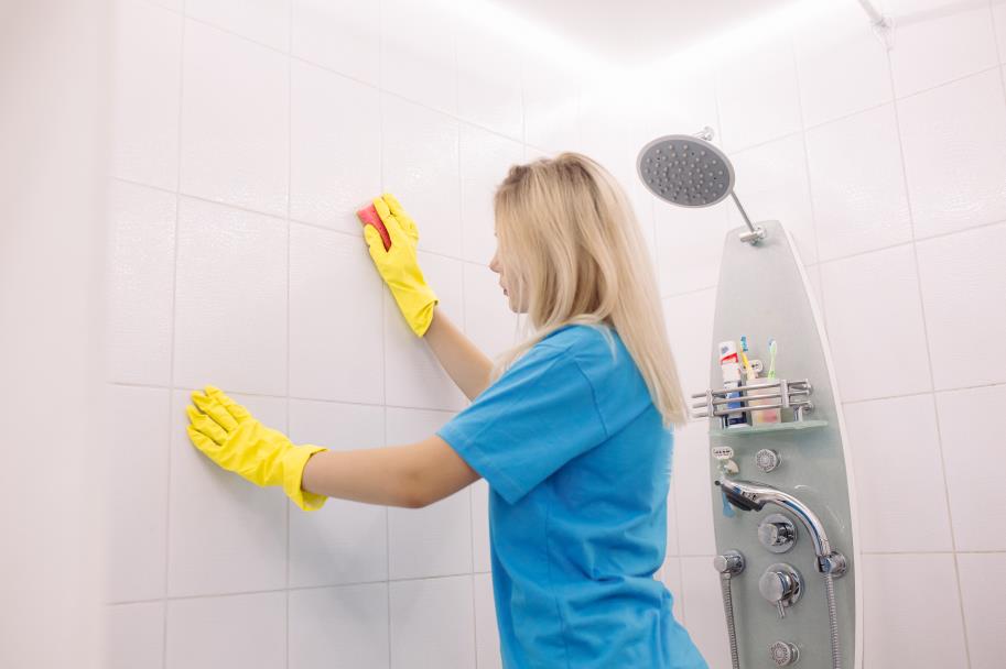 kireç tutmuş duşakabin nasıl temizlenir